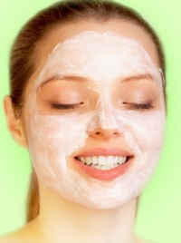 Крем с гиалуроновой кислотой – безопасный уход за кожей