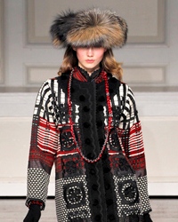 Меховые головные уборы 2012 Oscar de la Renta Меховые головные уборы 2012 Oscar de la Renta