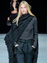 Шарфы – тренды зимы 2012 Шарфы – тренды зимы 2012