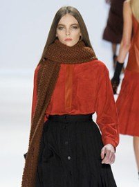 Шарфы – тренды зимы 2012 Шарфы – тренды зимы 2012