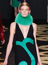 Шарфы – тренды зимы 2012 Шарфы – тренды зимы 2012