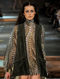 жилеты весна-лето 2012 Just Cavalli жилеты весна-лето 2012 Just Cavalli