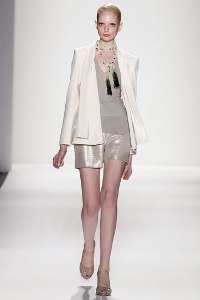 Женские костюмы 2012 Norman Ambrose Женские костюмы 2012 Norman Ambrose