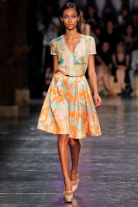 юбки 2012 Cacharel юбки 2012 Cacharel