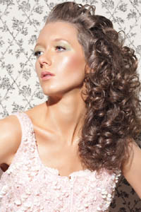 прически из длинных волнистых волос прически из длинных волнистых волос