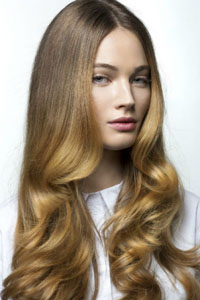 Стильные прически для длинных волос: от будней до праздника