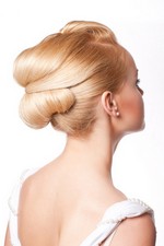 Модные свадебные прически 2011 Модные свадебные прически 2011