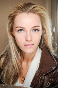 длинные волосы модные тенденции 2012 2013 длинные волосы модные тенденции 2012 2013