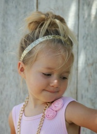 детские прически с ободком на длинные волосы детские прически с ободком на длинные волосы