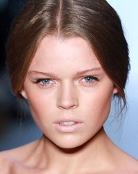 Шесть трендов макияжа весны 2012 Шесть трендов макияжа весны 2012