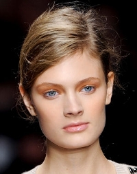 Тенденции макияжа осень-зима 2011-2012 Тенденции макияжа осень-зима 2011-2012