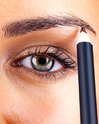 как правильно наносить косметику на глаза и губы как правильно наносить косметику на глаза и губы