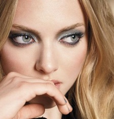 новогодний серебристый макияж для серых глаз новогодний серебристый макияж для серых глаз