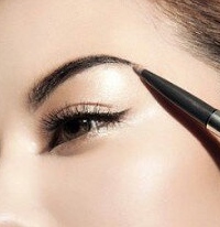 Как красить брови: все для выразительного изгиба