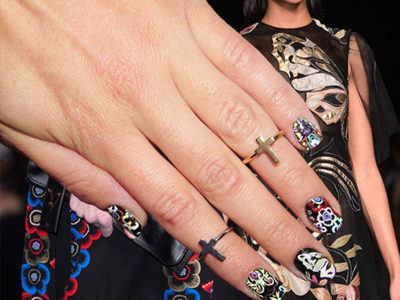 фантастические узоры маникюра Валентино фантастические узоры маникюра Валентино