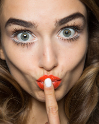 маникюр 2013 Moschino маникюр 2013 Moschino