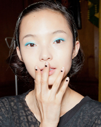 маникюр 2013 Clements-Ribeiro маникюр 2013 Clements-Ribeiro