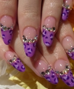 украшение ногтей стразами украшение ногтей стразами