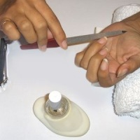 как сделать маникюр самой себе полезные навыки как сделать маникюр самой себе полезные навыки